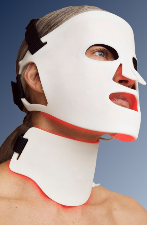 π¨ππΓ©πβ’ Silicone Facial LED Mask