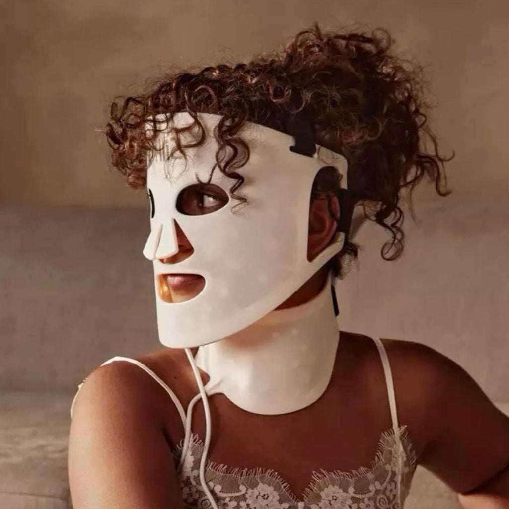 π¨ππΓ©πβ’ Silicone Facial LED Mask
